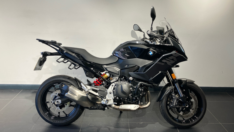 BMW F900 XR